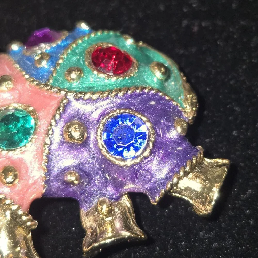 Unmarked VTG Multicolored Enamel & Rhinestone Gold Tone Trunk Up Elephant Brooch